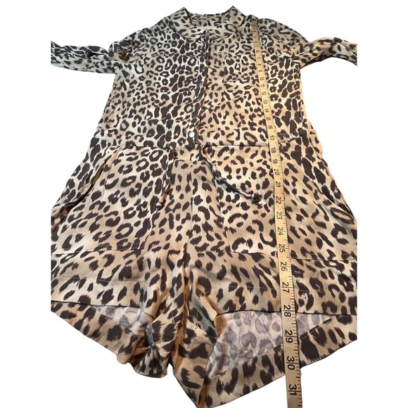 Chaser Leopard Print Short Romper Snaps Cinch Waist Long Sleeve Black Cream XS - Picture 9 of 16